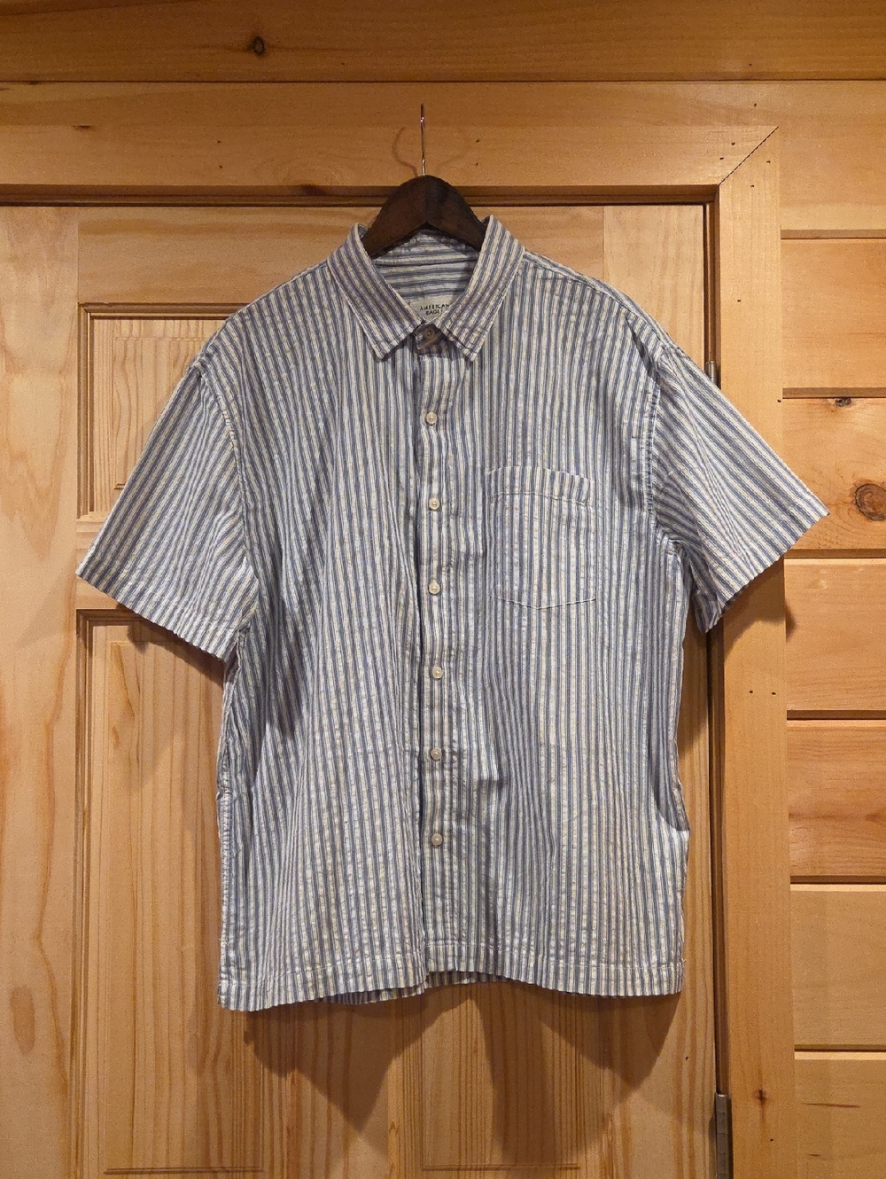 american eagle|button up shirt|large